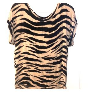 Short Sleeve XXI Zebra Tee